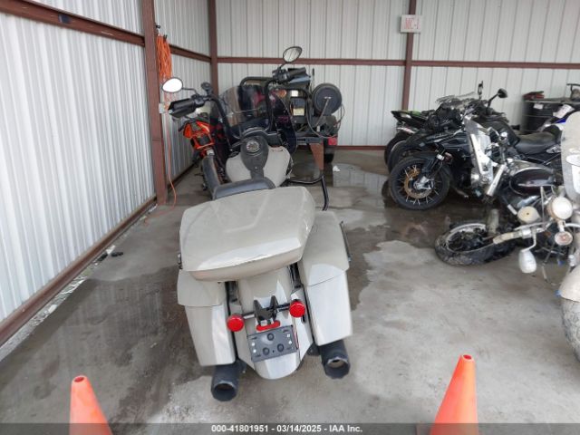 2023 INDIAN MOTORCYCLE CO. SPRINGFIELD 56KTJDBB8P3420219 Photo 5