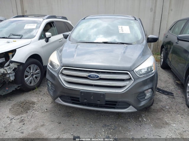 1FMCU0GD3KUA71923 Ford ESCAPE SE