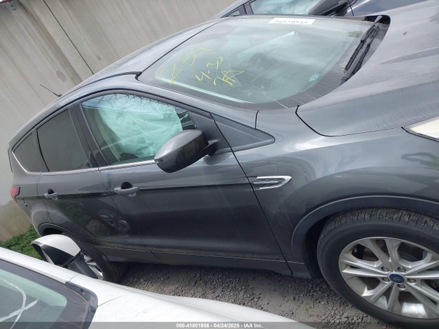 1FMCU0GD3KUA71923 Ford ESCAPE SE