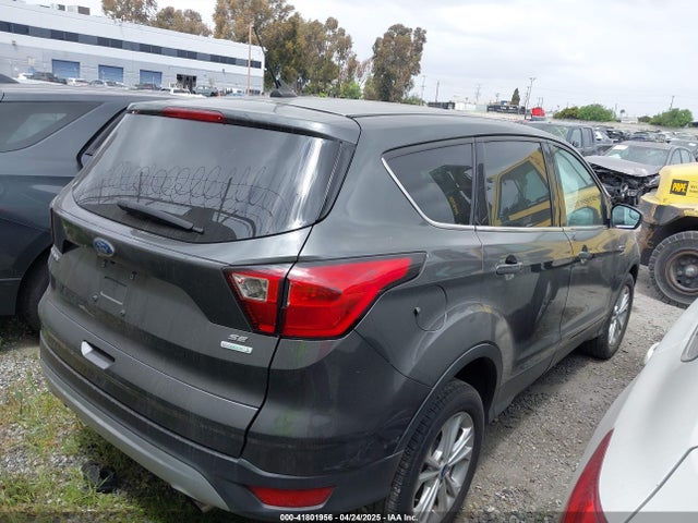 1FMCU0GD3KUA71923 Ford ESCAPE SE