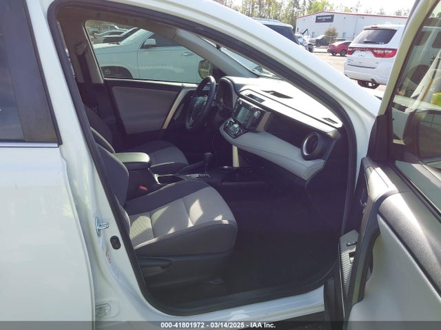 JTMWFREV9FD065478 Toyota Rav4 Xle