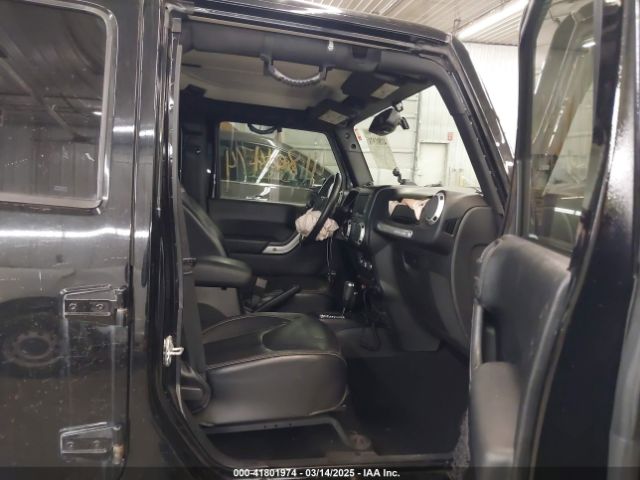 1C4HJWEGXEL142287 Jeep Wrangler Unlimited Sahara