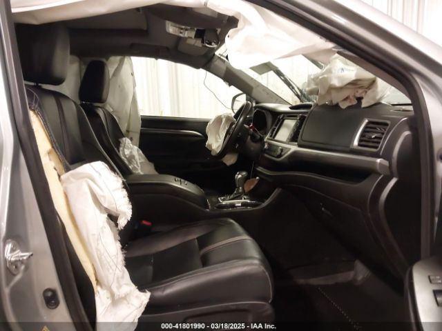 5TDJZRFH7JS551309 Toyota Highlander Se