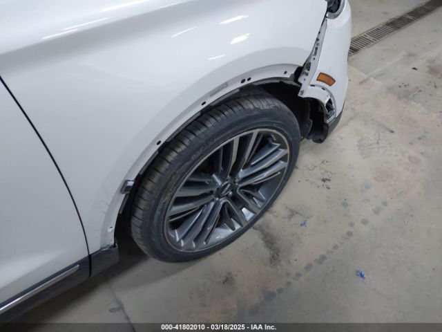 5LMTJ3DH6GUJ11160 Lincoln Mkc Reserve