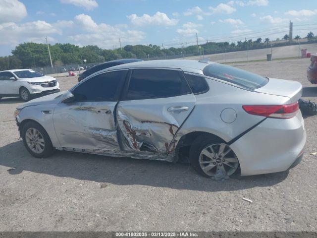 5XXGT4L39JG235287 KIA Optima Lx
