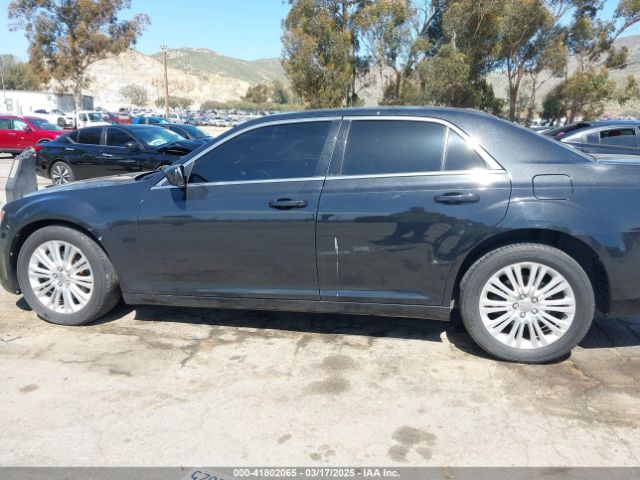 2C3CCARG0EH136534 Chrysler 300
