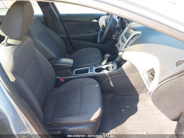1G1BC5SM8J7228102 Chevrolet Cruze Ls Auto