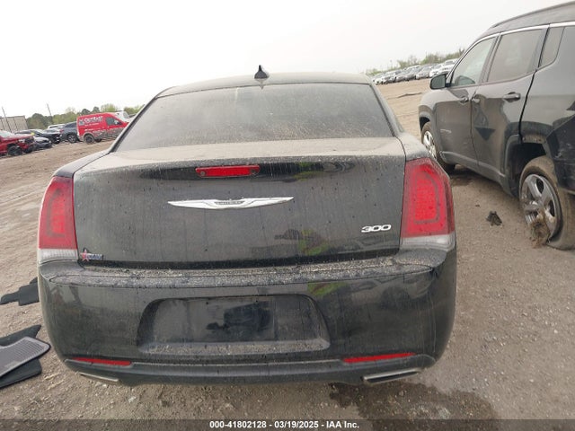 Chrysler 300 Touring 2019 2C3CCAAG8KH728996 Image 16
