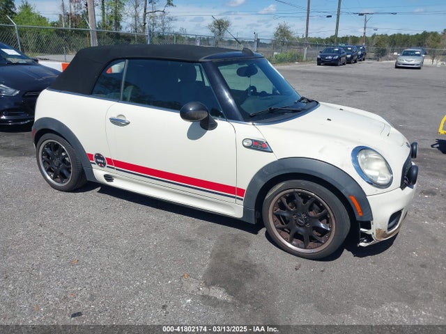 2010 MINI COOPER S WMWMS3C57ATY51245 Photo 0