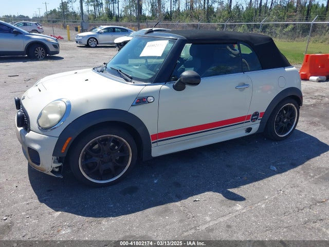 2010 MINI COOPER S WMWMS3C57ATY51245 Photo 1