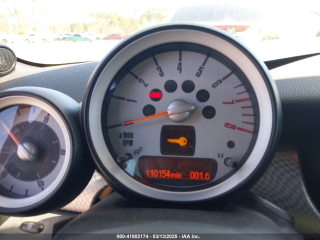 2010 MINI COOPER S WMWMS3C57ATY51245 Photo 6