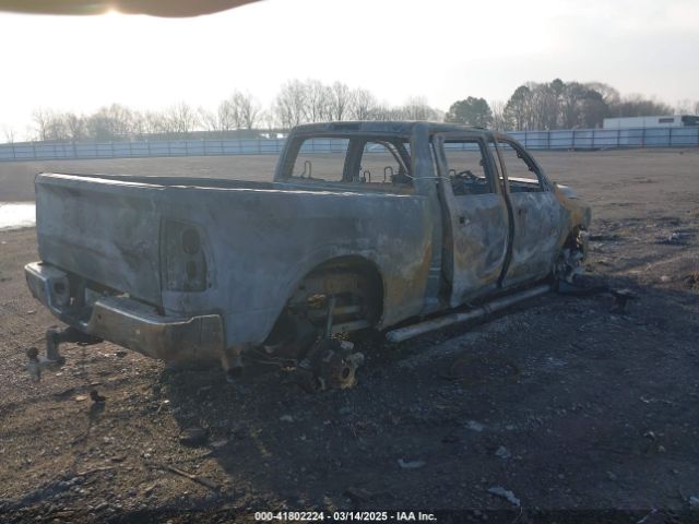 2016 RAM 2500 3C6UR5DL3GG236048 Photo 3