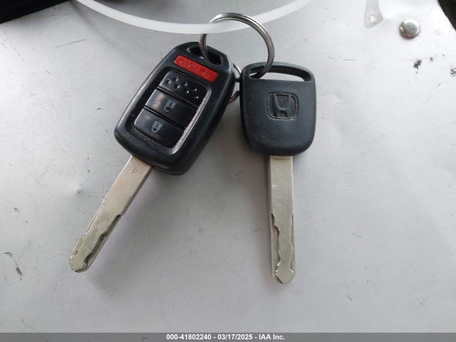 5J6RM4H33EL006585 Honda CR-V LX