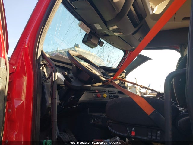 Продаж на аукціоні авто 2021 Freightliner New Cascadia 126, vin: 1FUJHHDR4MLMJ4982, номер лоту: 41802250