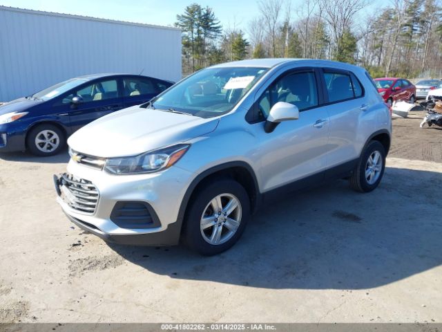 KL7CJNSBXJB721175 Chevrolet TRAX LS
