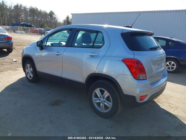 KL7CJNSBXJB721175 Chevrolet TRAX LS