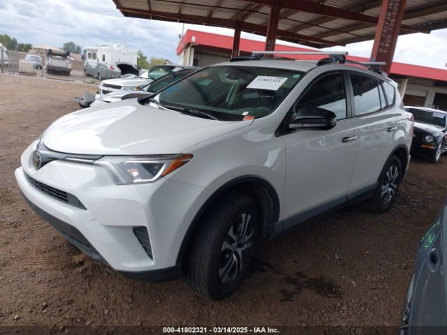 JTMZFREV5HJ707504 Toyota RAV4 LE