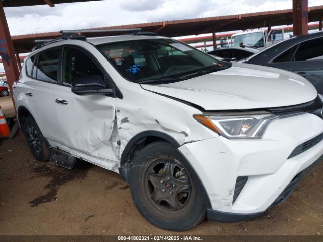 JTMZFREV5HJ707504 Toyota RAV4 LE