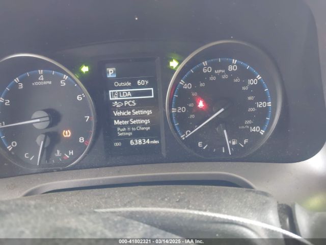 JTMZFREV5HJ707504 Toyota RAV4 LE