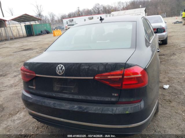 1VWDT7A34HC072076 Volkswagen Passat 1.8t R-line