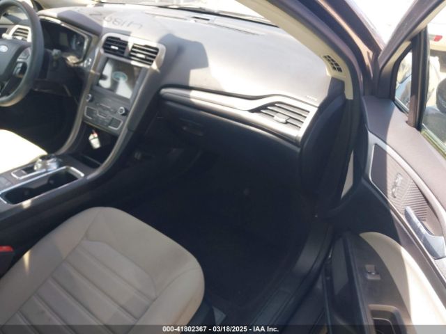 3FA6P0G75LR260266 Ford FUSION S