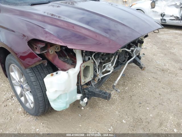 3FA6P0H77HR220552 Ford FUSION SE
