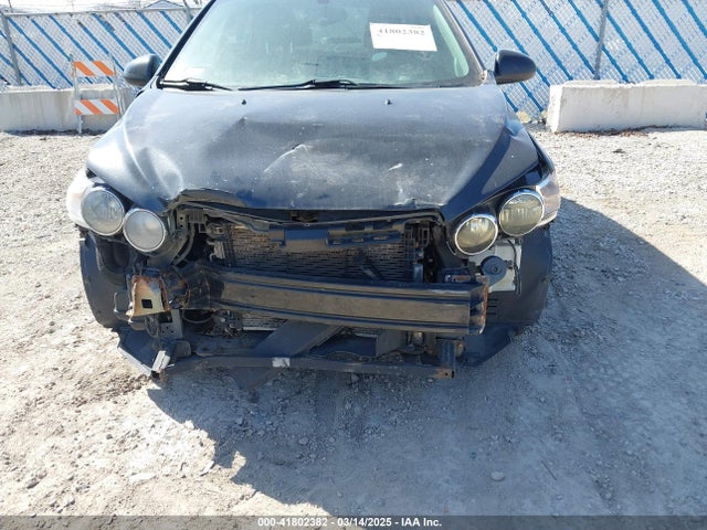 1G1JC5SH0F4164225 Chevrolet Sonic Lt Auto