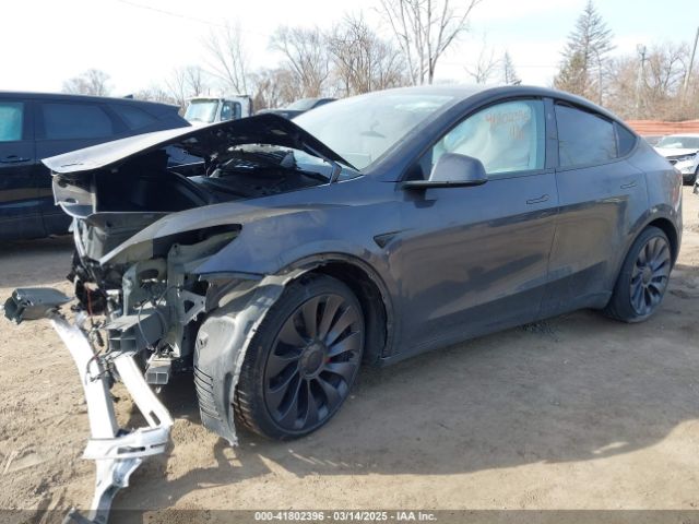 2024 TESLA MODEL Y 7SAYGDEF0RA331193 Photo 1