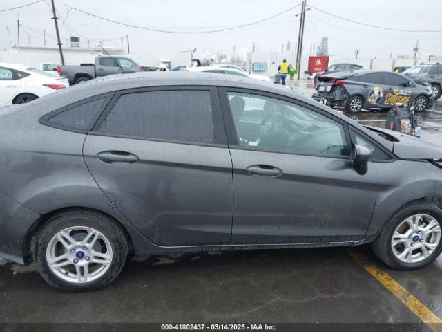 3FADP4BJ3JM127274 Ford FIESTA SE