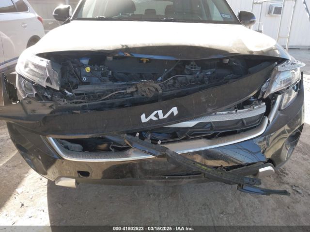 KNDEU2AA7R7502828 KIA SELTOS S