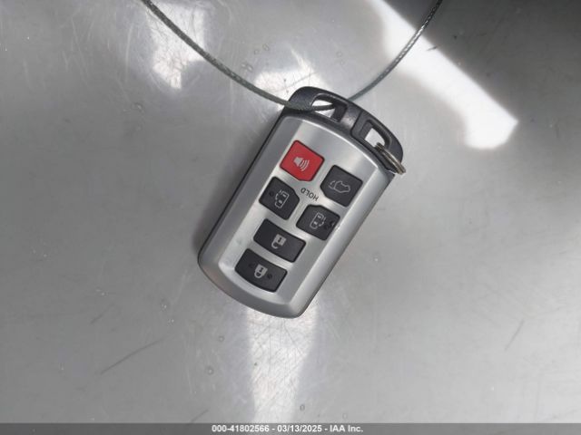 5TDYZ3DC4LS080497 Toyota SIENNA XLE