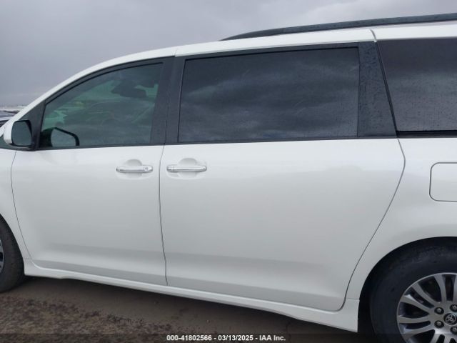 5TDYZ3DC4LS080497 Toyota SIENNA XLE