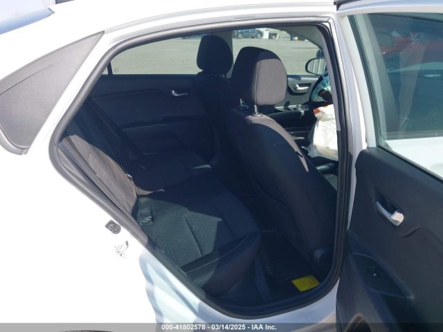 3KPA24AD7NE486800 KIA RIO LX