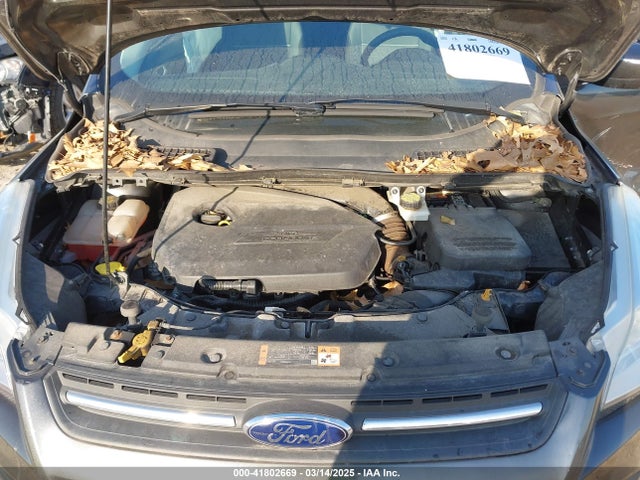 1FMCU0GX1FUA15608 Ford ESCAPE SE