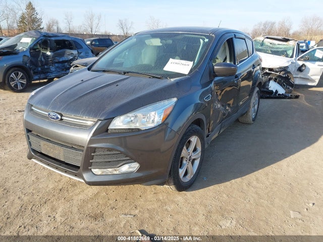 1FMCU0GX1FUA15608 Ford ESCAPE SE