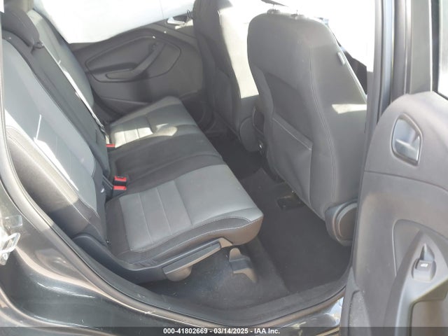 1FMCU0GX1FUA15608 Ford ESCAPE SE