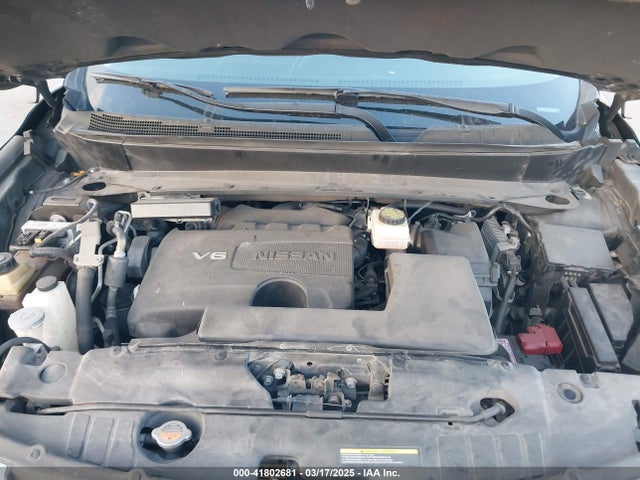 5N1DR2MN2KC594760 Nissan Pathfinder Sl