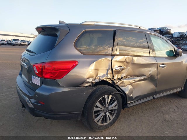 5N1DR2MN2KC594760 Nissan Pathfinder Sl