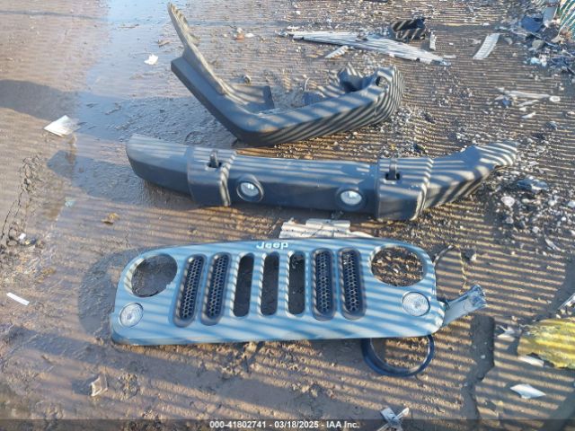 1C4BJWFG7FL525464 Jeep Wrangler Unlimited Rubicon