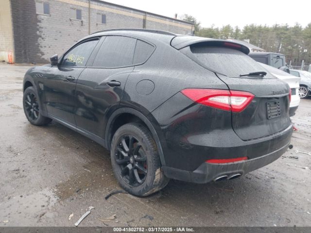 2017 MASERATI LEVANTE ZN661XUA6HX250718 Photo 2