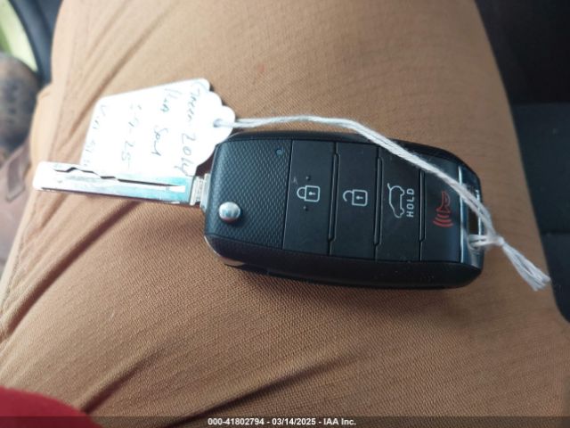 KNDJP3A58E7715134 KIA SOUL +