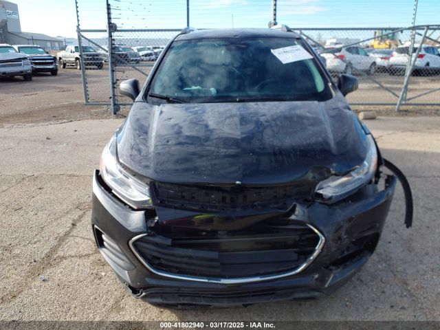 3GNCJLSB1JL305805 Chevrolet Trax Lt