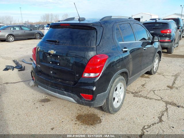3GNCJLSB1JL305805 Chevrolet Trax Lt
