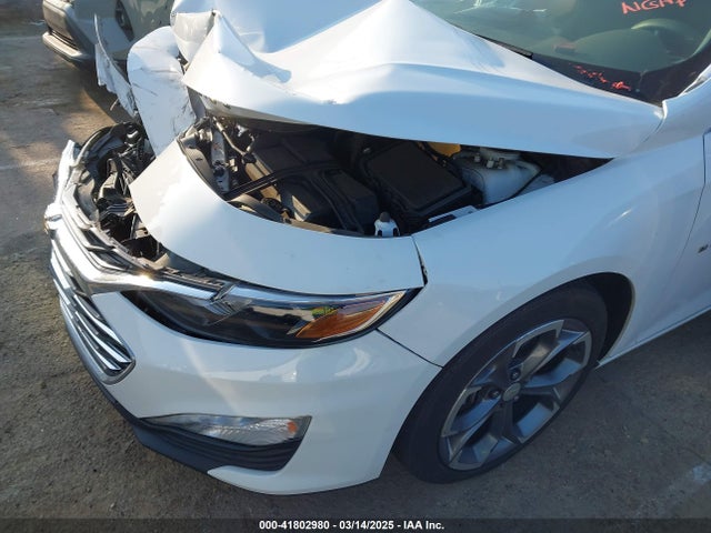 1G1ZD5ST1NF109645 Chevrolet Malibu Fwd Lt