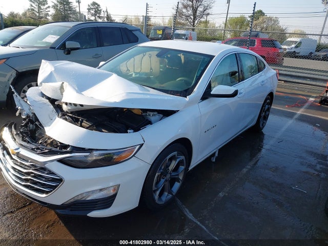 1G1ZD5ST1NF109645 Chevrolet Malibu Fwd Lt