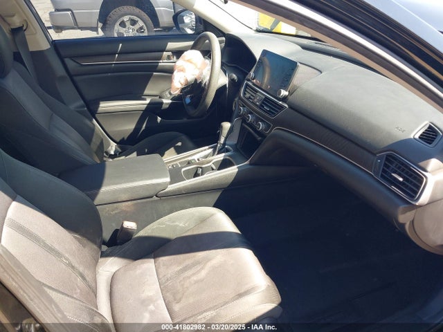 1HGCV1F48KA026651 Honda ACCORD EX