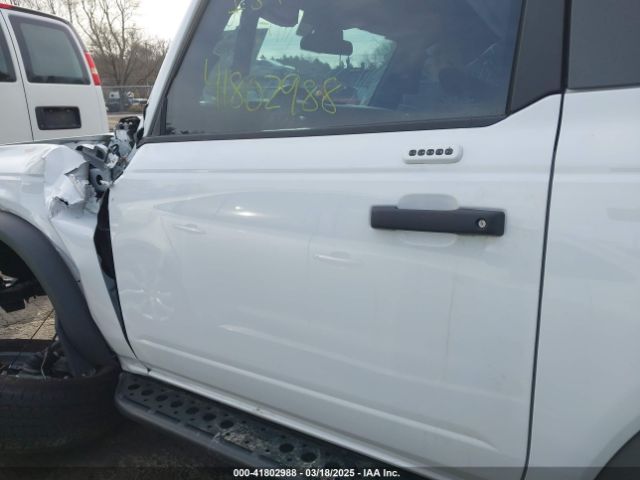 1FMDE5AH2NLB64677 Ford Bronco
