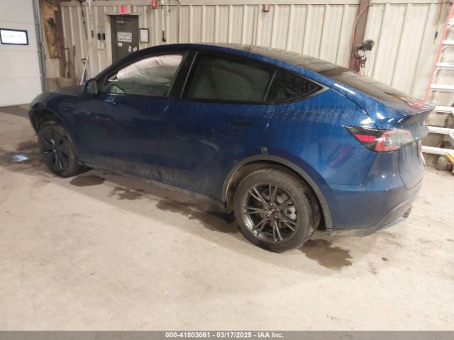 2025 TESLA MODEL Y 7SAYGDEE8SA359773 Photo 2