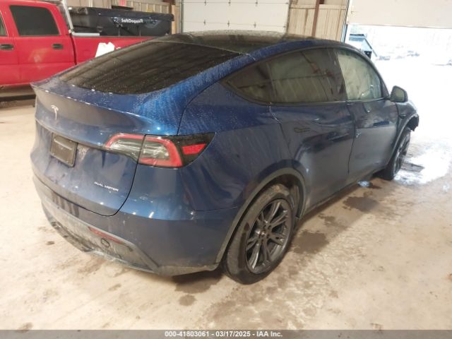 2025 TESLA MODEL Y 7SAYGDEE8SA359773 Photo 3