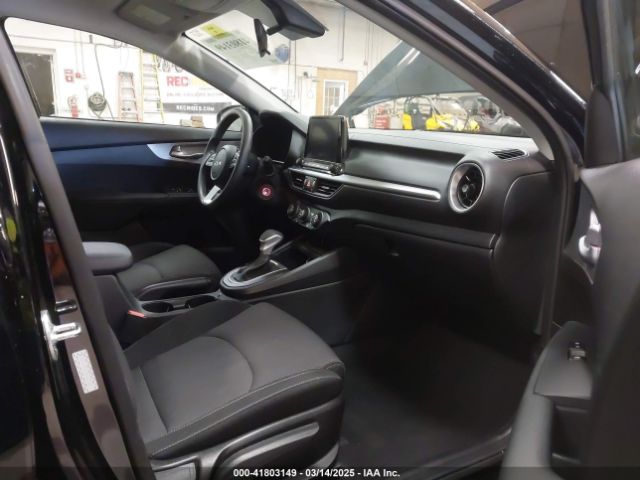 3KPF24AD9PE692225 KIA Forte Lxs